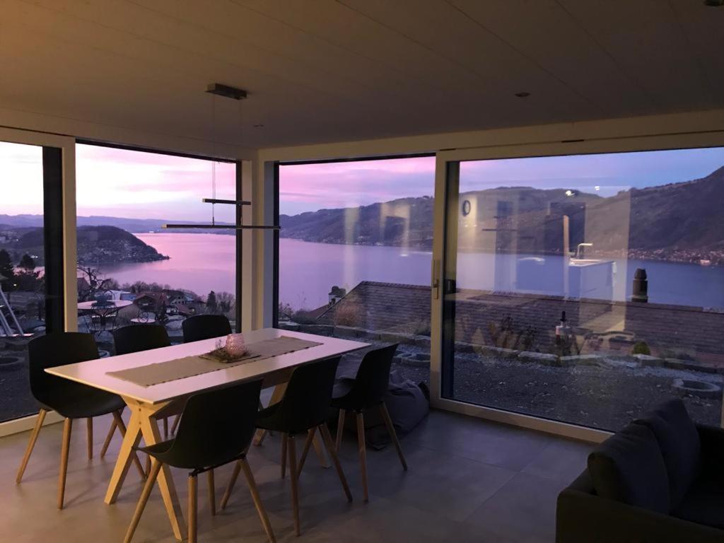 Moderne Unterkunft mit Panoramablick auf Thunersee Krattigen Exterior foto